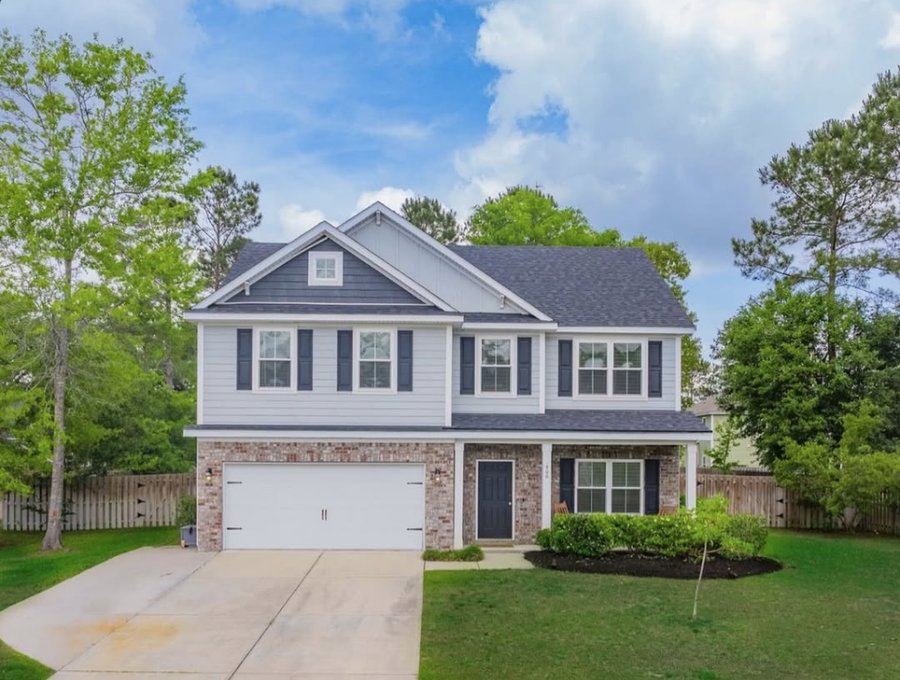 400 Timberland Circle · Woodland Trail · Richmond Hill